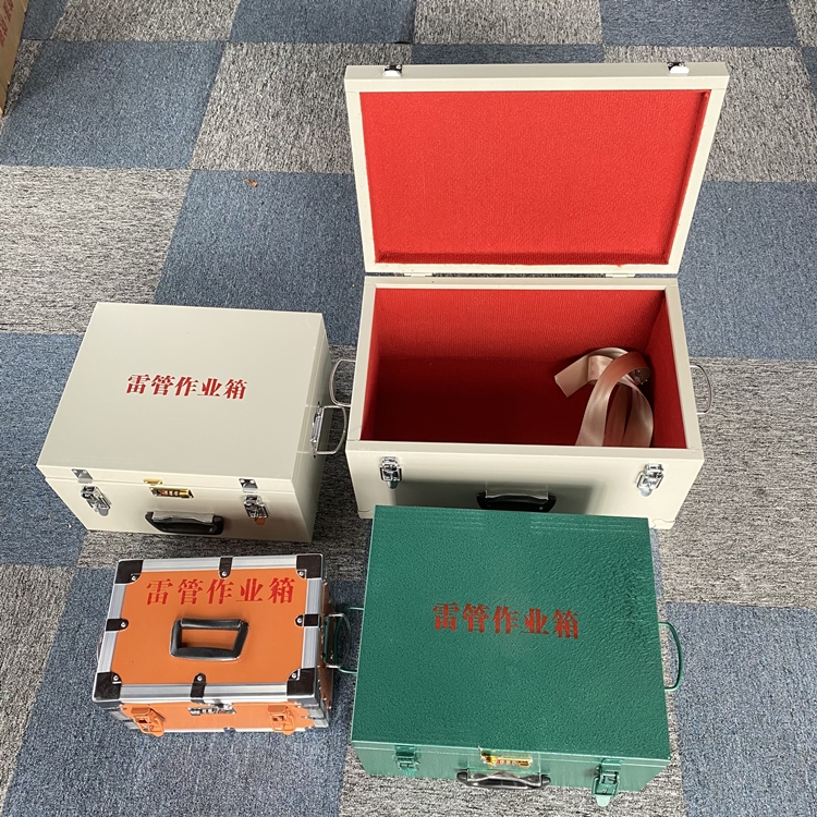 霞山爆破工程作业箱如何选择？玻璃钢与传统材质的全面对比